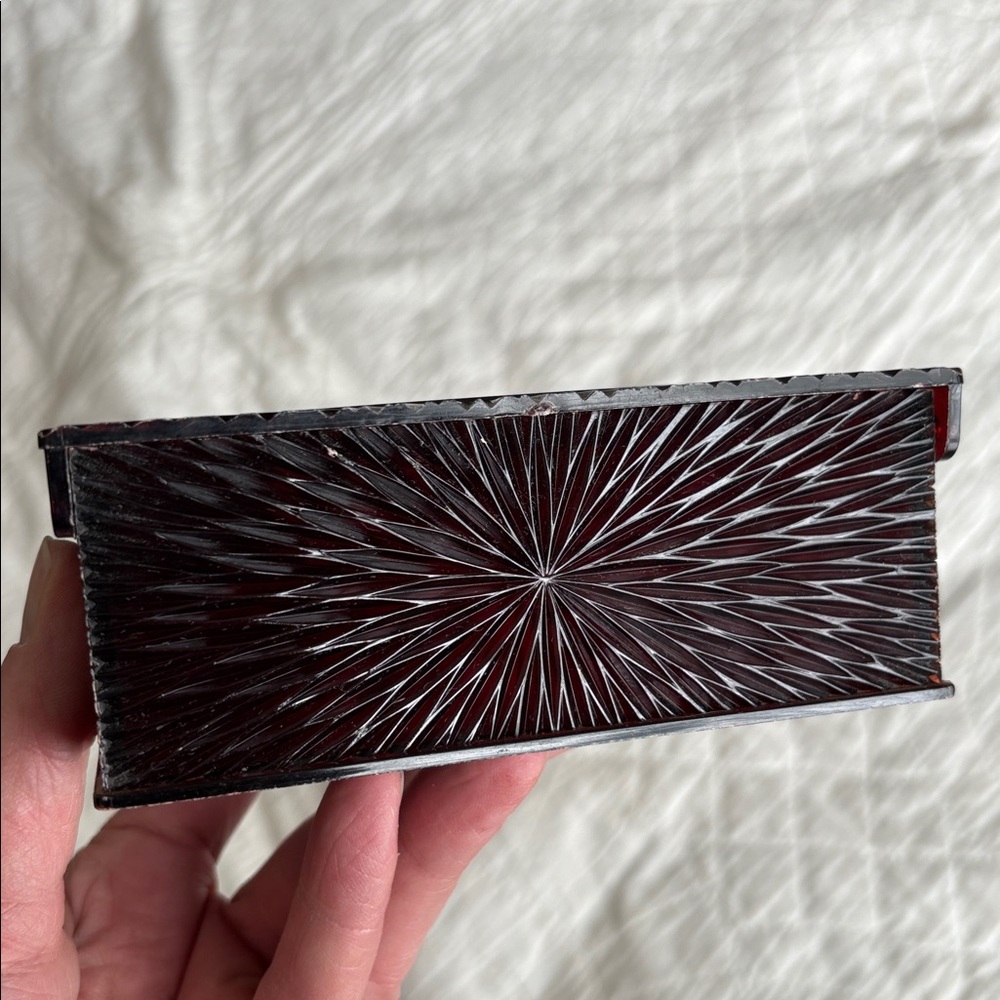 Vintage Starburst Trinket Box - Picture 9 of 14
